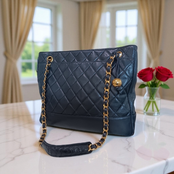 Chanel Vintage Quilted Lambskin Tote Bag 24K Gold Plated Hardware France ✨ COA - Picture 6 of 17